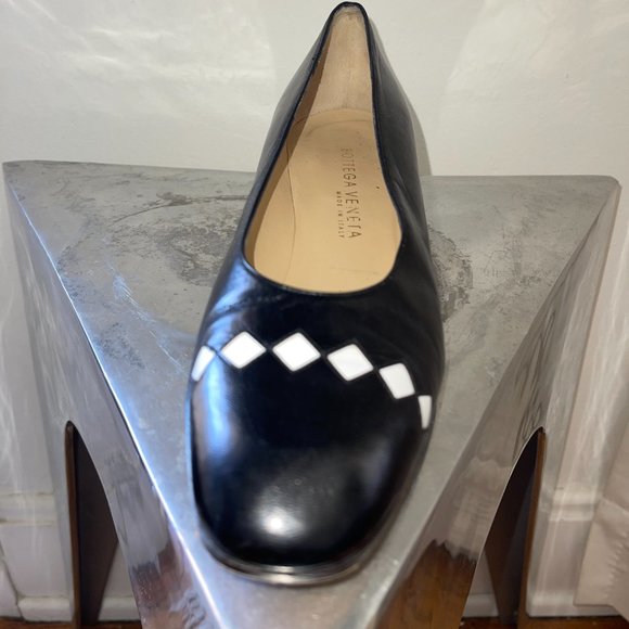 BOTTEGA VENETA black and white checker diamond leather pumps - Picture 3 of 8